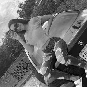 Meet your Posher, Suzie